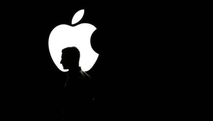 一夜之间苹果下架超30000款中国区应用